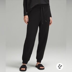 Lulu Lemon Scuba Joggers